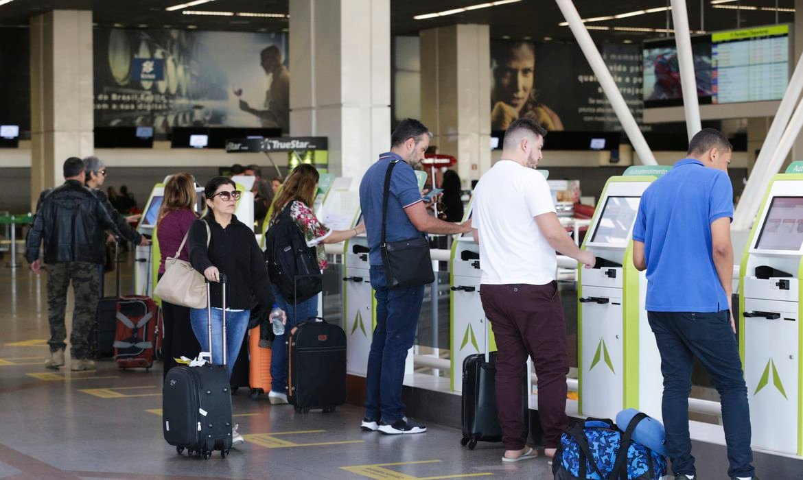Companhias terão que explicar cobrança por bagagem de mão