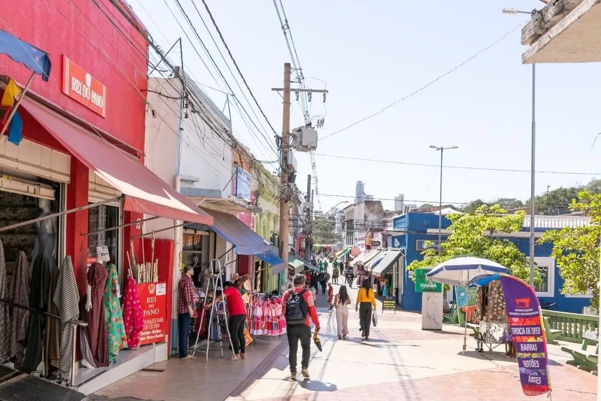 Novas regras sobre trabalho no comércio são prorrogadas por 90