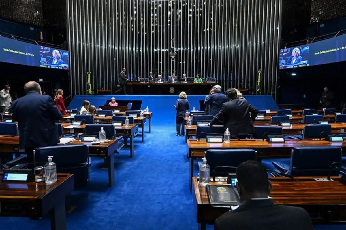 Senado aprova vulnerabilidade absoluta para menores de 14 anos