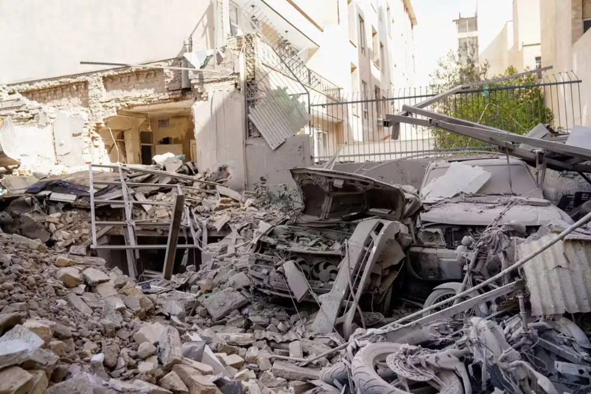 Ataque de EUA e Israel ao Irã deixa 555 mortos,